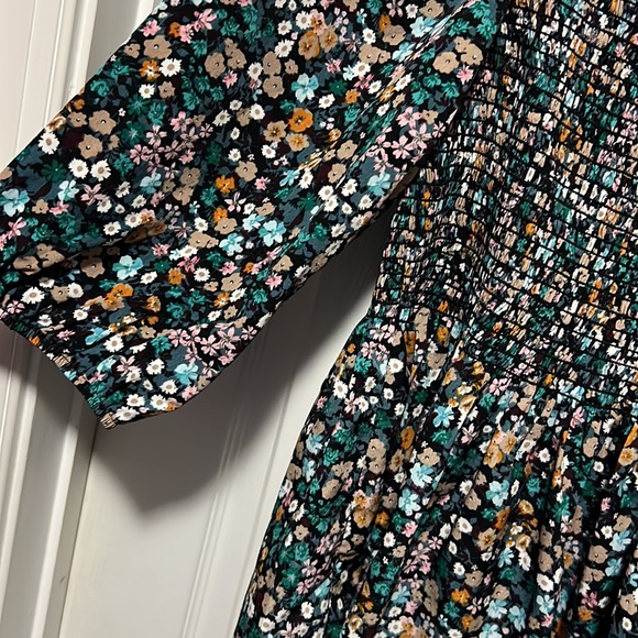 Pink Lily plus size peplum top - Picture 3 of 4